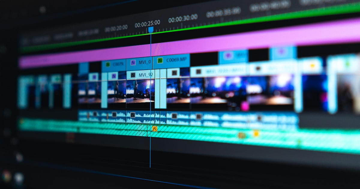 10 Aplikasi Edit Video Gratis Terbaik untuk PC 2025